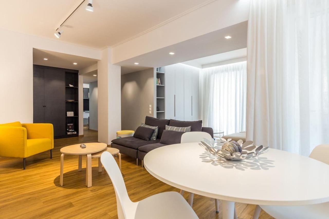 Elegant Apartment W Great Balcony In Vouliagmeni アテネ エクステリア 写真